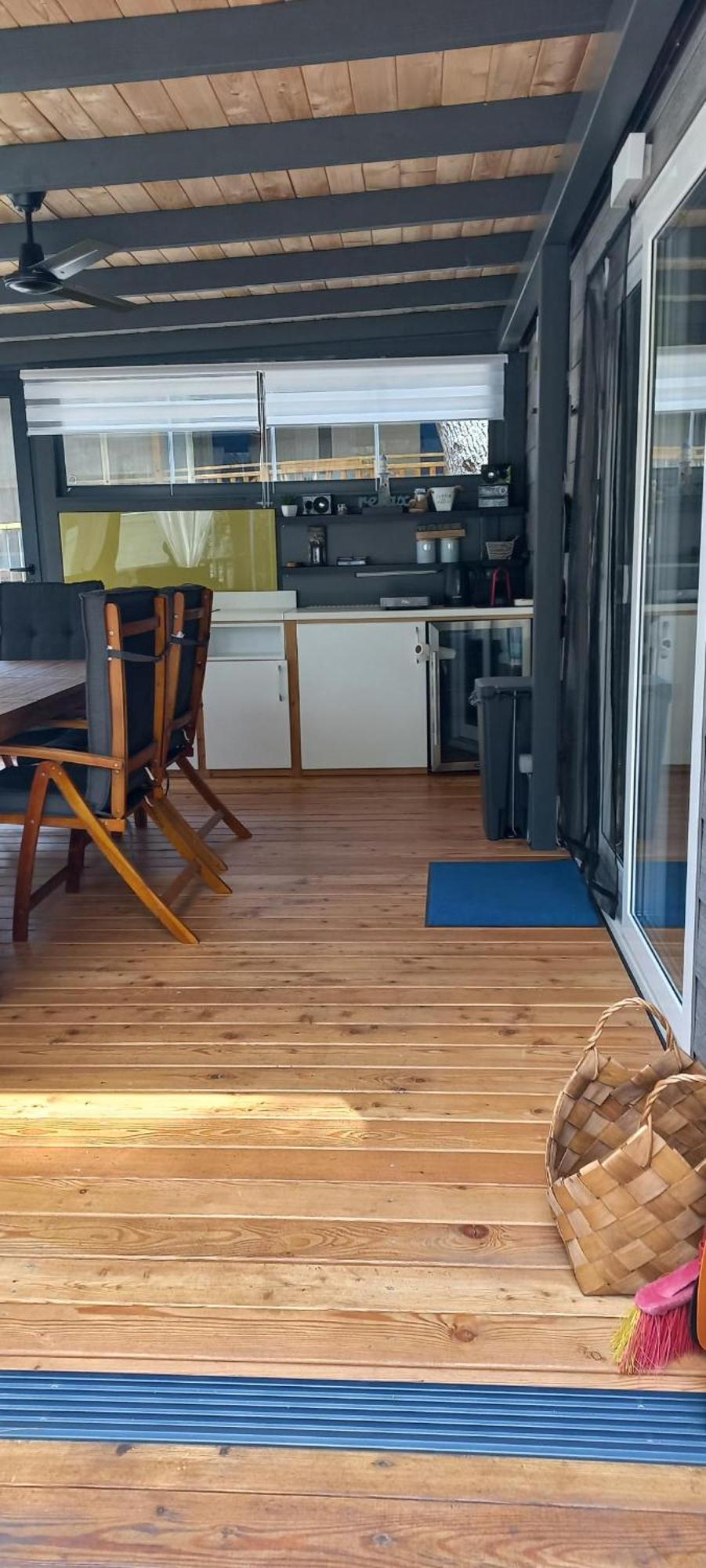 Maja Vita _ Maja Drage Buitenkant foto
